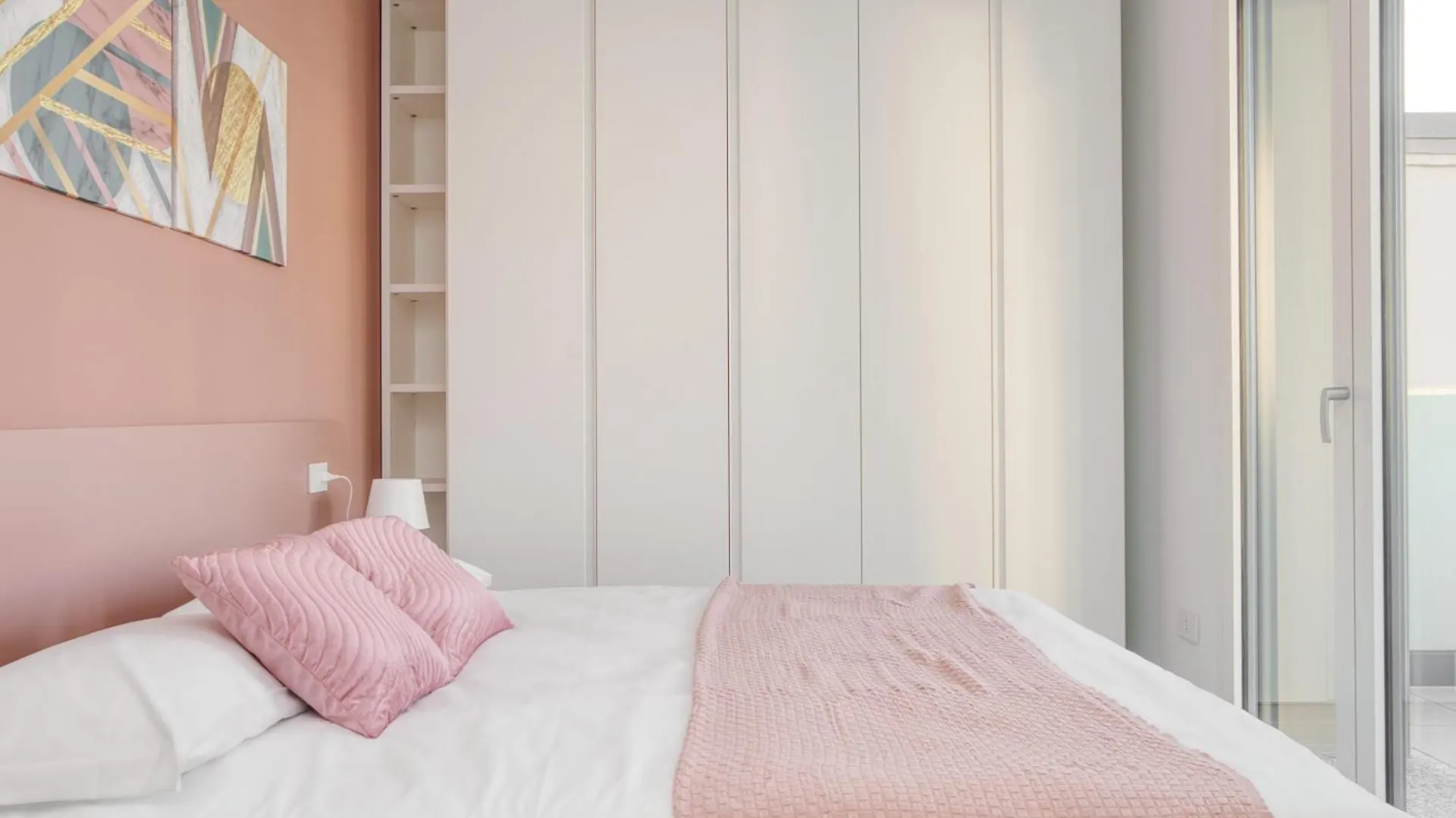 Suites In Financial District 4 Pax Milan Apartment