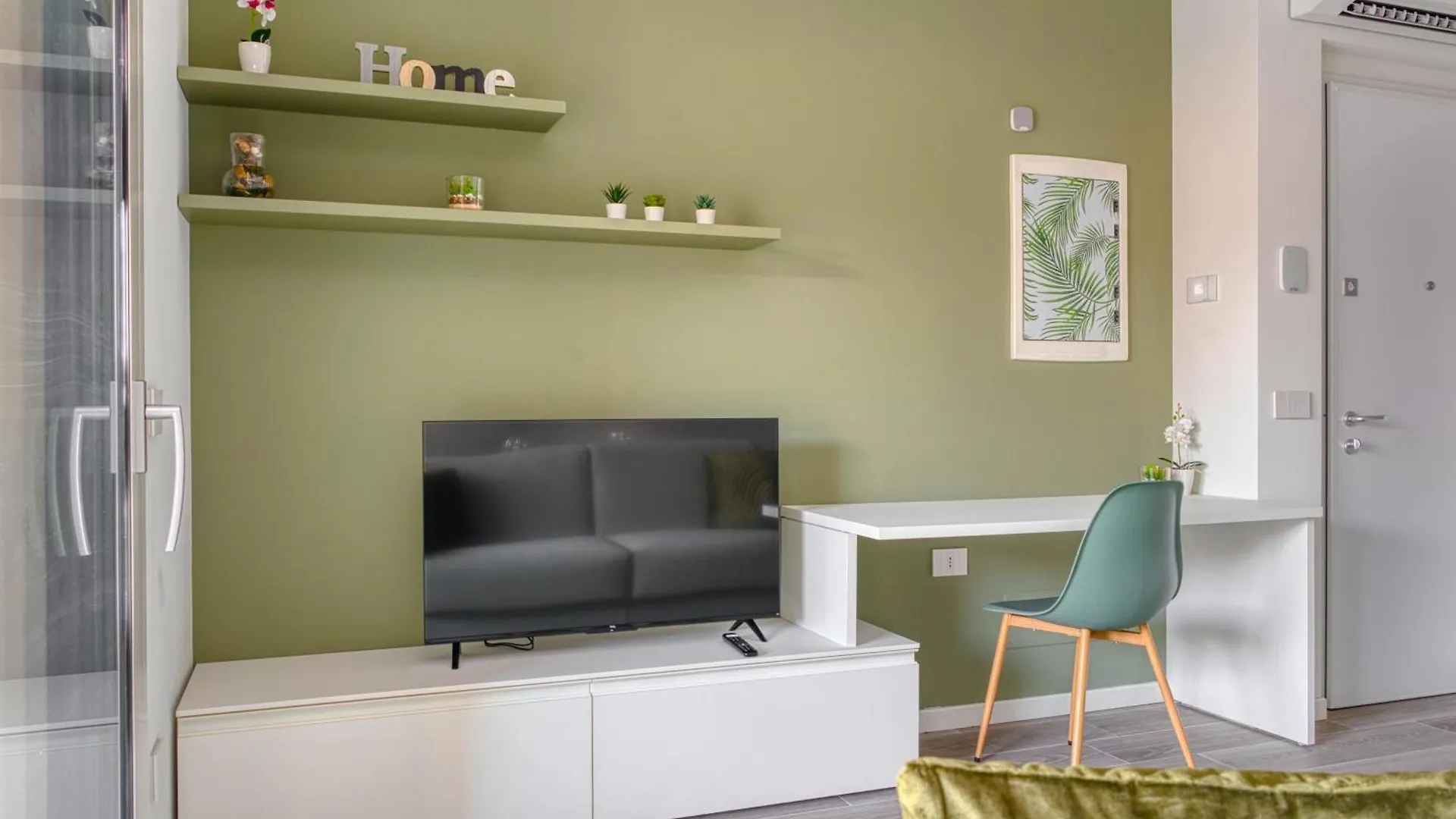Apartment Suites In Financial District 4 Pax Milan