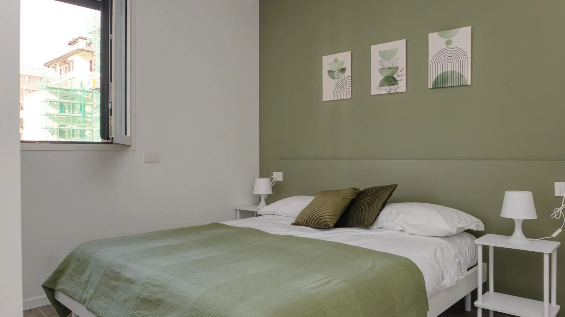 Suites In Financial District 4 Pax Milan Apartment