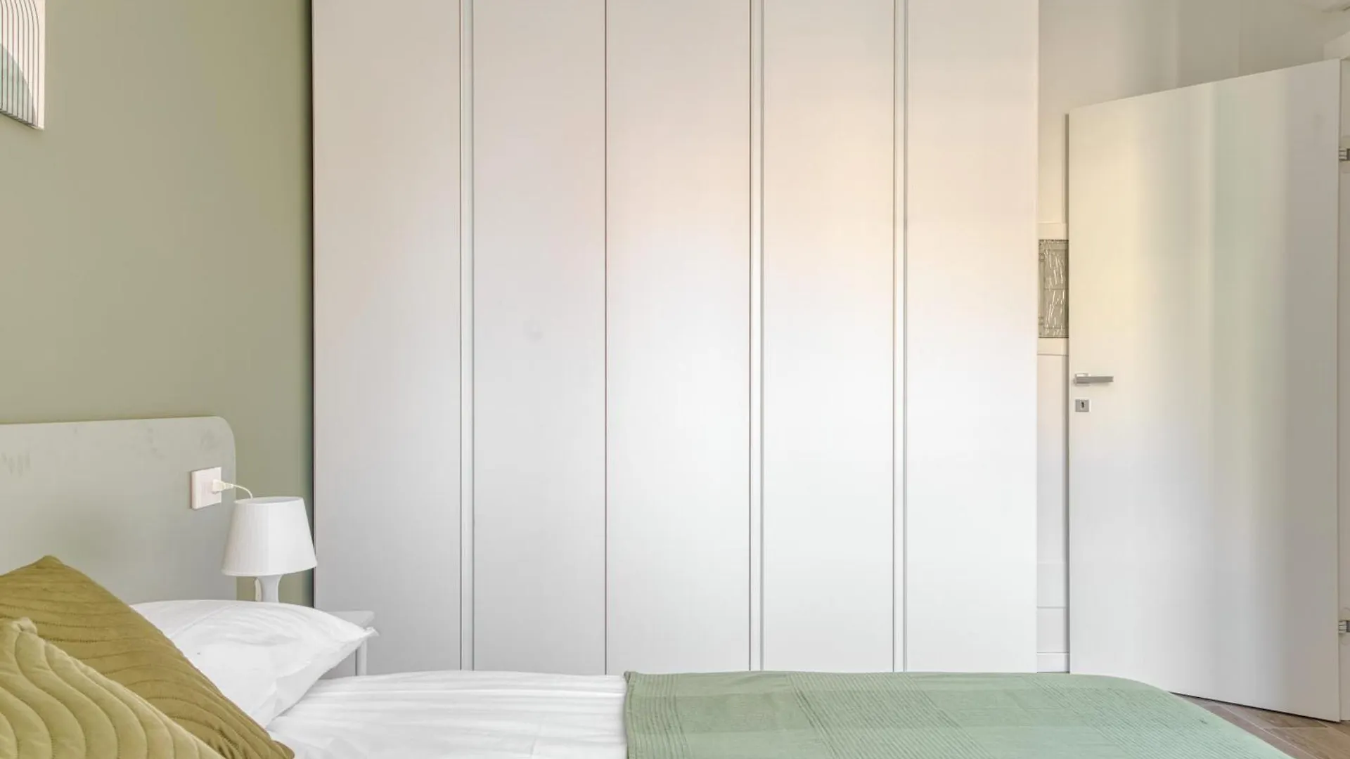 Suites In Financial District 4 Pax Milan 0*,