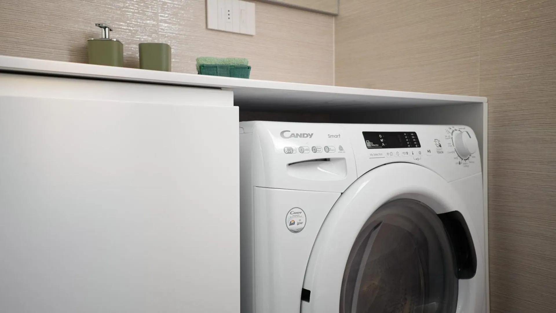 Apartment Suites In Financial District 4 Pax Milan