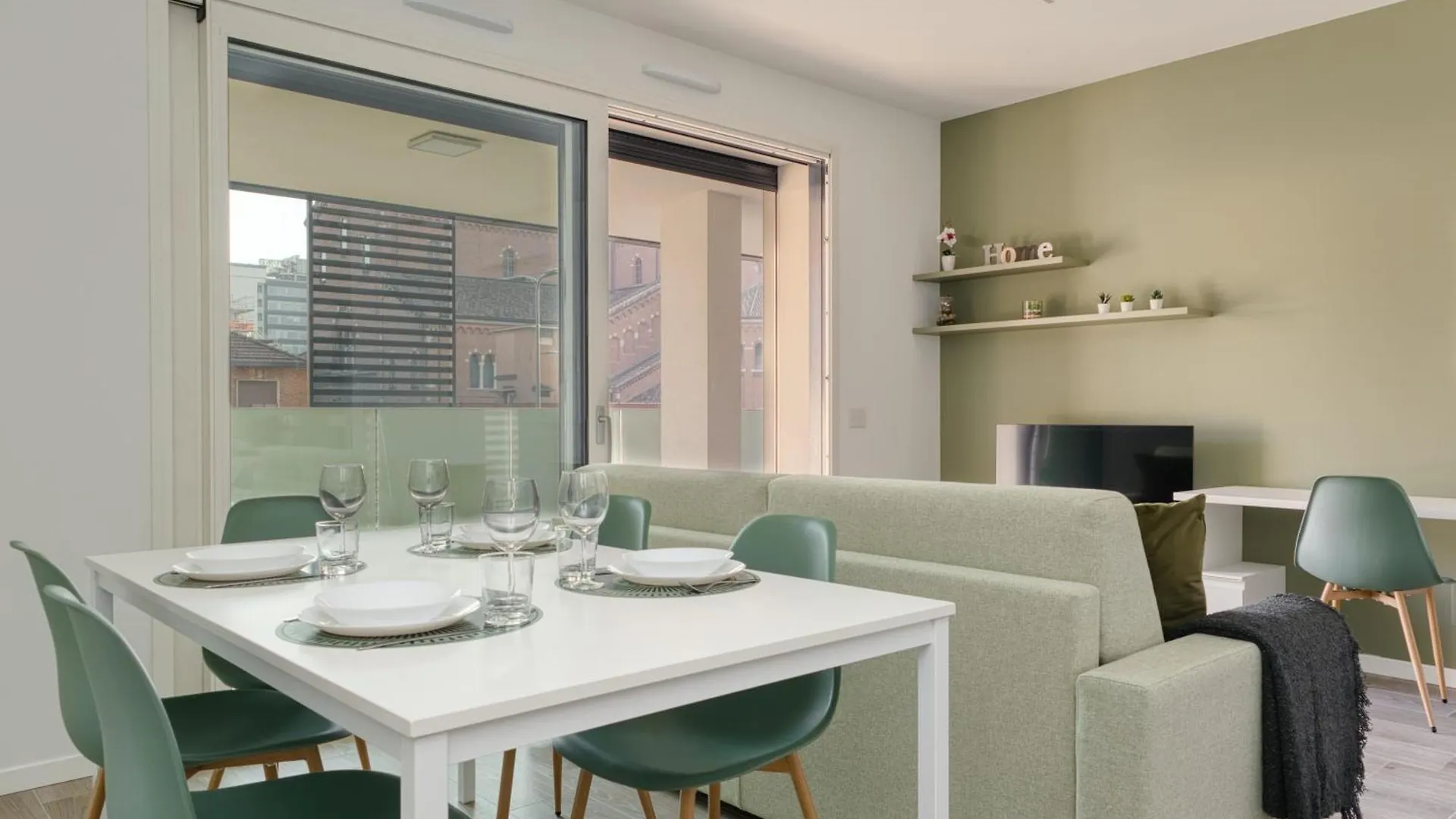 Suites In Financial District 4 Pax Milan Apartment