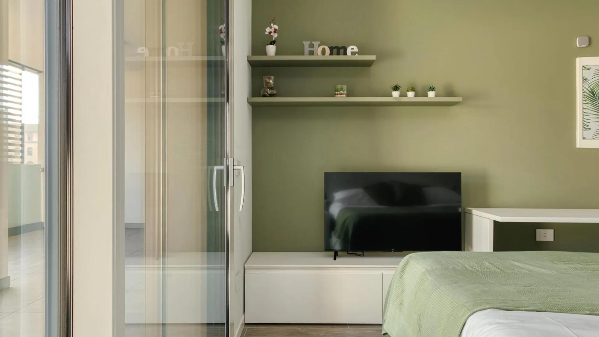 Suites In Financial District 4 Pax Milan Apartment